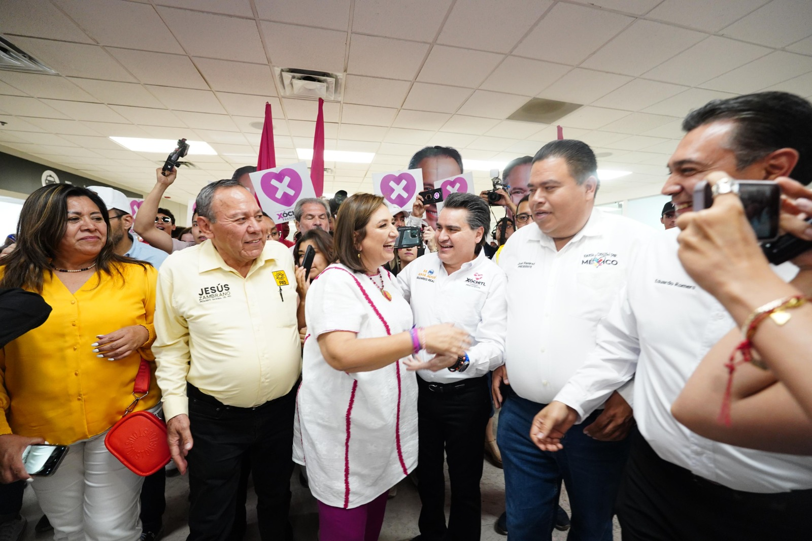 X Chitl G Lvez Se Compromete A Regresar Apoyos A Productores Agr Colas