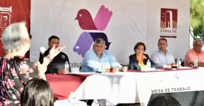 Reunin con funcionarios de seguridad en Empalme