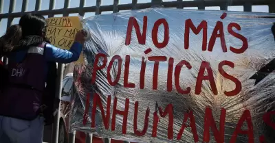 Migrantes y simpatizantes protestan en Ciudad Jurez por las vctimas del incend
