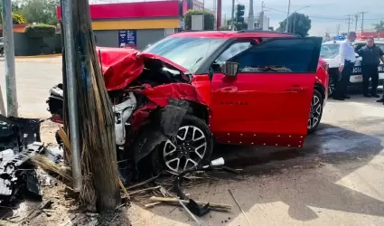 Aparatoso choque en la colonia San Benito