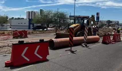 Reparacin de colector colapsado en Fuentes del Mezquital