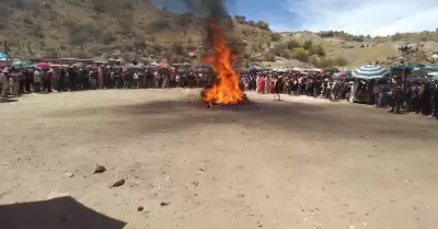 Quema de mscaras de fariseos del Coloso Alto