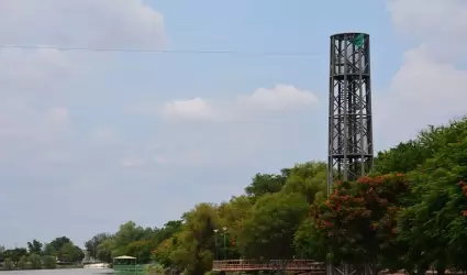 Estructura de la tirolesa ubicada en la Laguna del Ninari