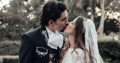 Alex Fernndez est casado con Alexia Hernndez.