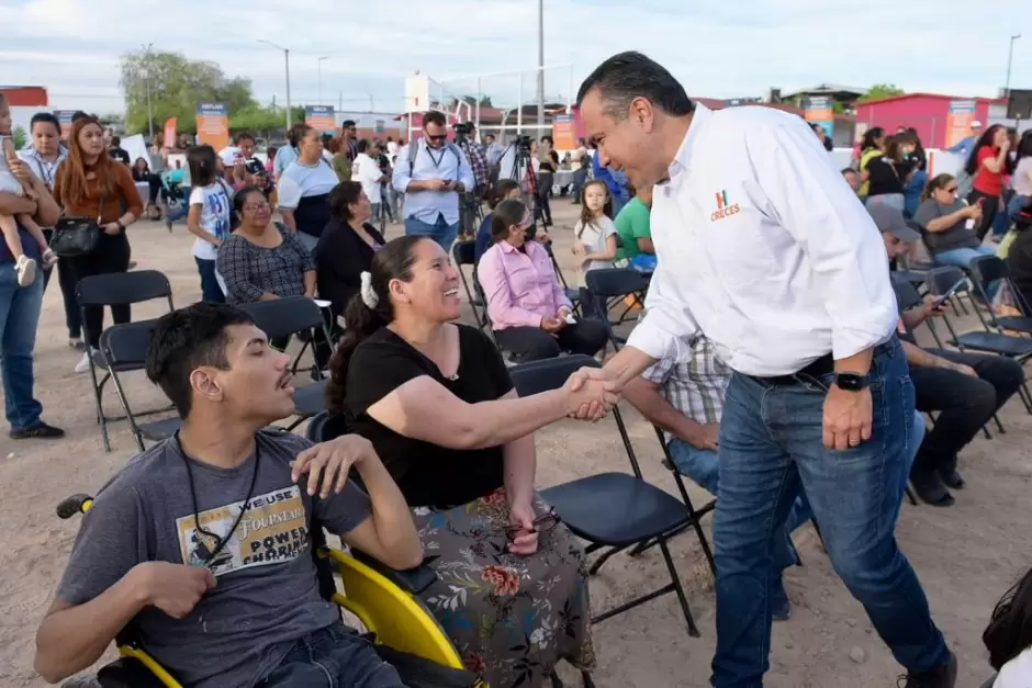 Antonio Astiazarn acude al Mircoles Ciudadano en Villas del Sur