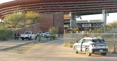 Localizan a hombre sin vida en puerta del Estadio Fernando Valenzuela