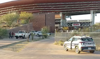 Localizan a hombre sin vida en puerta del Estadio Fernando Valenzuela