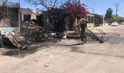 El incendio se registr en las calles Gernimo Oriente y Claro de Luna