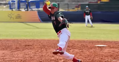 Hctor Garca anot la nica carrera del juego en respaldo a una blanqueada de J