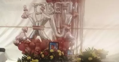 En una emotiva misa, celebraron los XV aos de Norma Lizbeth