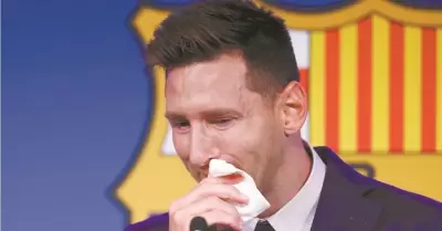 Messi se despide entre lgrimas del Barcelona