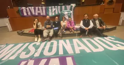 Legisladores de oposicin toman la tribuna del Senado