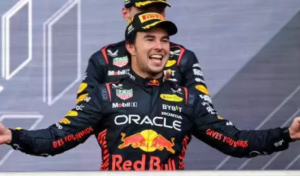 "Checo" Prez gana el Gran Premio de Azerbaiyn