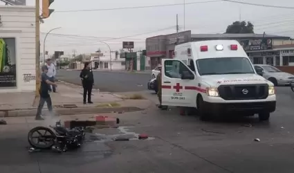 El hombre y la mujer que viajaban a bordo de la motocicleta resultaron gravement