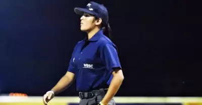 Julissa Iriarte, ampayer de la Liga Mexicana de Beisbol