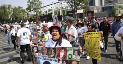 Marcha de madres de personas desaparecidas en la Ciudad de Mxico.