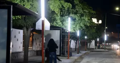 Luminarias son instaladas en sectores de la ciudad bajo el programa "Camina Segu