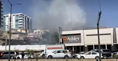 Incendio en mueblera