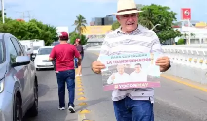 En este volanteo tambin se incluy al titular del FONATUR, Javier May, para que