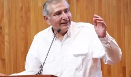 Soy empresario y puedo financiar mis recorridos: Ad�n Augusto