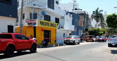 Joven es asesinada en un minisper de Mazatln