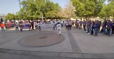 Manifestacin de padres y madres ABC