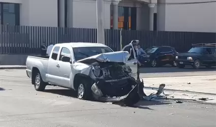 Choque en la colonia San Benito