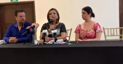 Xchitl Glvez de visita en Hermosillo