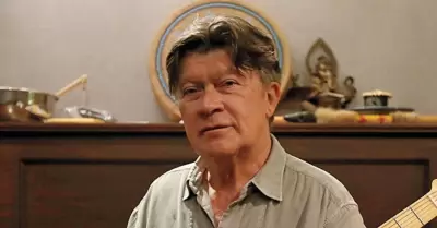 Robbie Robertson murió a los 80 años.