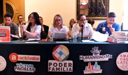 Conferencia de prensa de la asociacin Poder familia