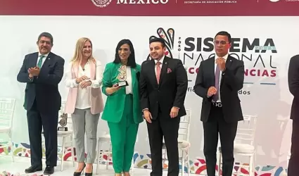 Recibe UTT premio nacional por ser la universidad que ms certifica conocimiento