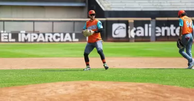 Sexto da de entrenamientos de Los Naranjeros