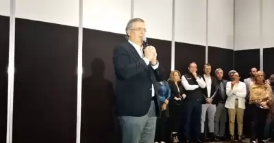 Marcelo Ebrard lanza ultimtum a Morena