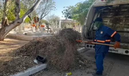 Limpieza de panteones de Hermosillo