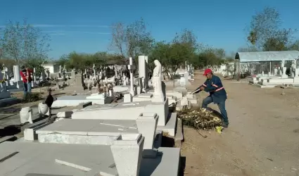 Limpieza de panteones de Hermosillo