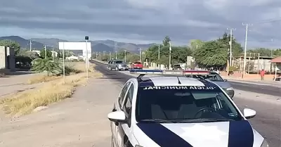 Roban a encargado de gasolinera en el Poblado Miguel Alemn