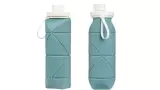 Botella plegable.