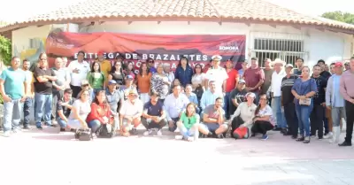 Entrega de brazaletes anti tibur�n