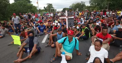 Migrantes de la caravana que parti de Tapachula bloquearon los accesos al Centr