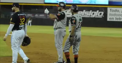 Naranjeros enfrent a Mayos de Navojoa