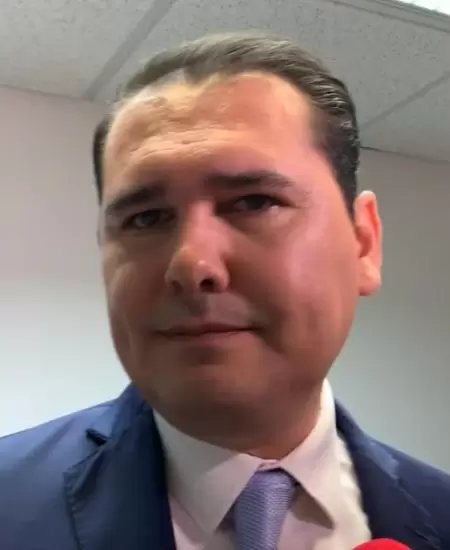 Adolfo Salazar Razo, secretario de Gobierno