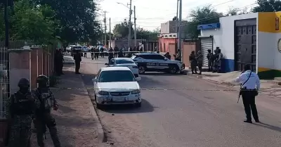 Ataque a policas en la colonia Solidaridad