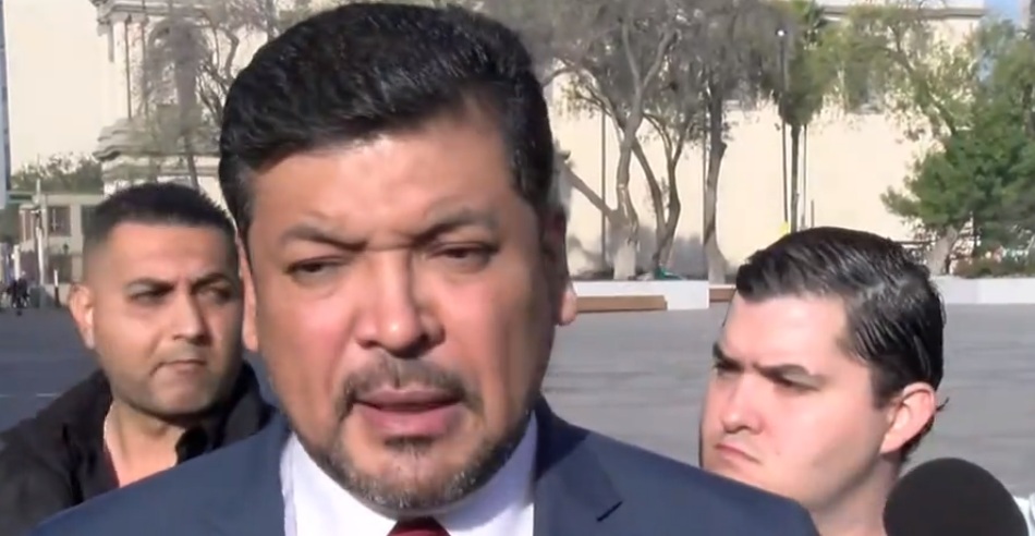 Cierran las puertas de Palacio de Nuevo León a gobernador interino