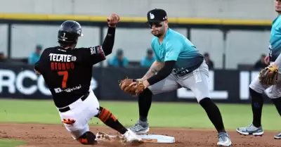 Naranjeros completa barrida ante Yaquis