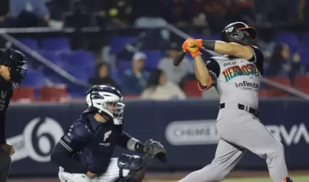 Naranjeros pierde en extra innings el primer juego en Monterrey