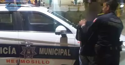 Capturan a ladrn que hua despus de robar dos telfonos a un joven