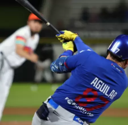 Naranjeros y Charros