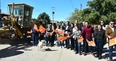 Rehabilitarn pavimento de la calle Mariano Jimnez