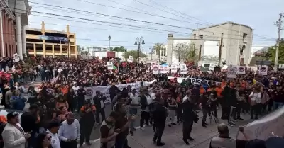 Manifestacin de sindicatos afiliados a la CTM