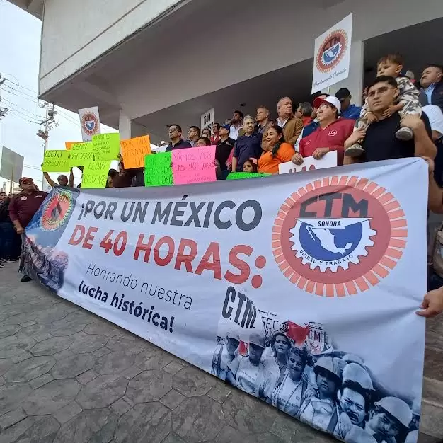 La marcha sali de la Plaza Emiliana de Zubelda y termin en el Congreso del Estado